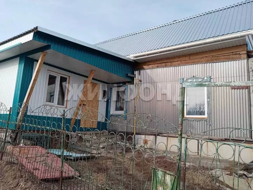 Дом в Алтайский край, Троицкий район, с. Троицкое Лесная ул. (43 м) - Фото 1