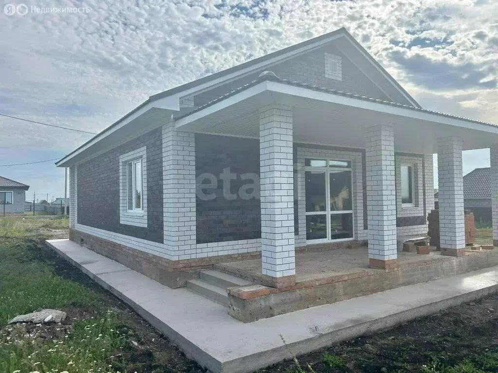 Дом в Яр-Бишкадак, Цветочная улица (115 м) - Фото 1