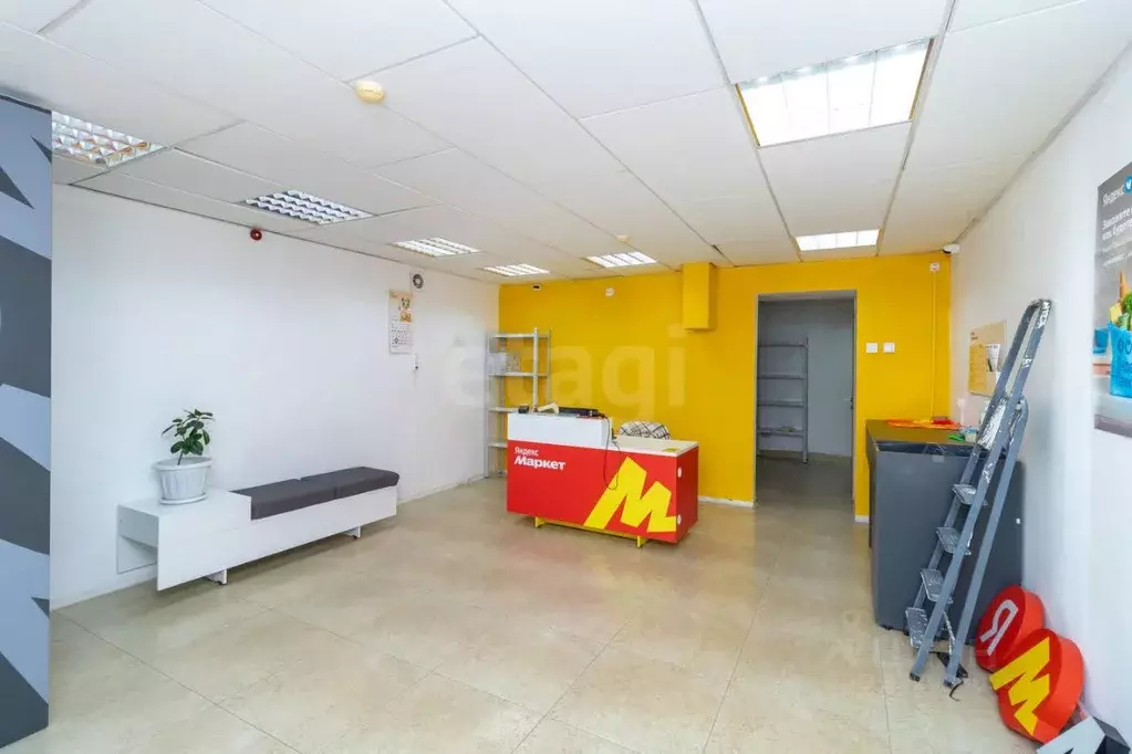 Помещение свободного назначения в Тюменская область, Тюмень Заречный ... - Фото 1