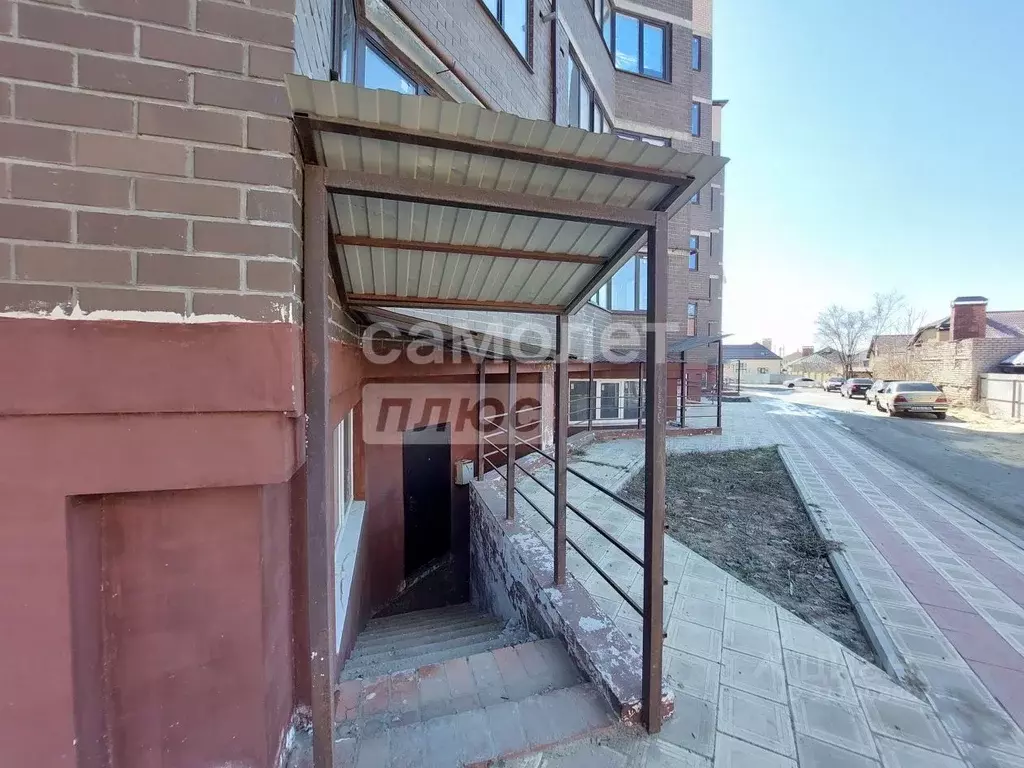 Офис в Калмыкия, Элиста ул. Ю. Клыкова, 92А (122 м) - Фото 1