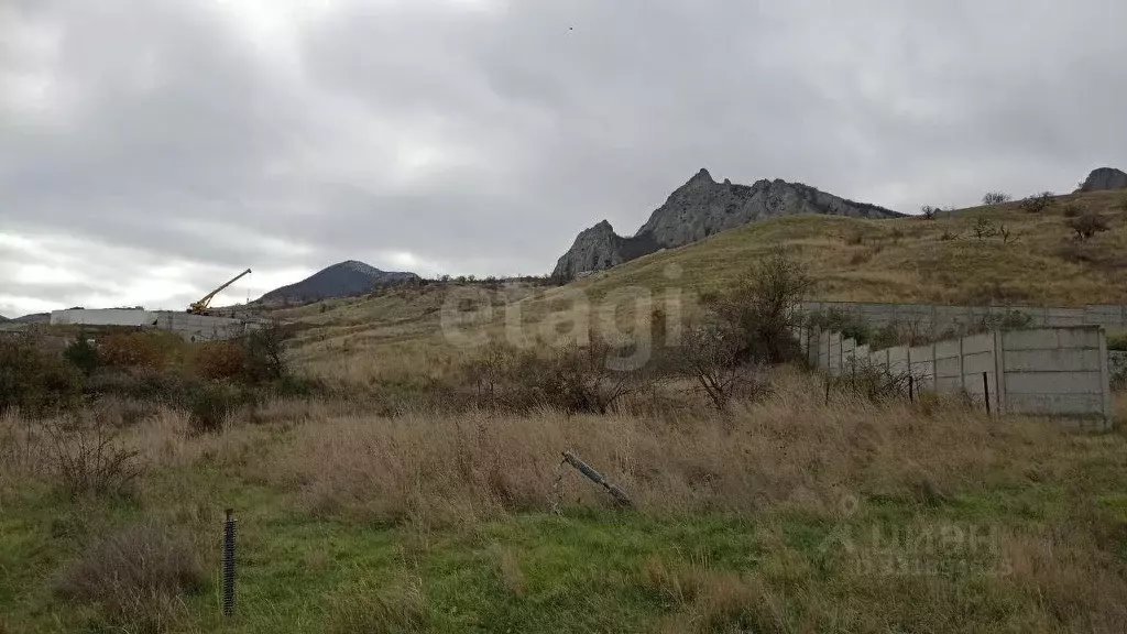 Участок в Крым, Феодосия муниципальный округ, Коктебель пгт ул. ... - Фото 1