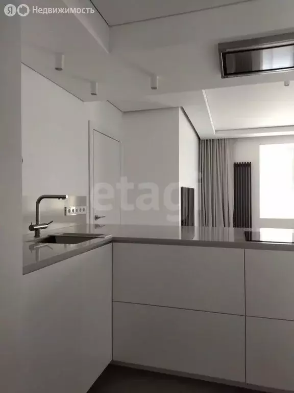 4-комнатная квартира: Воронеж, улица Перевёрткина, 1/7 (100 м) - Фото 1