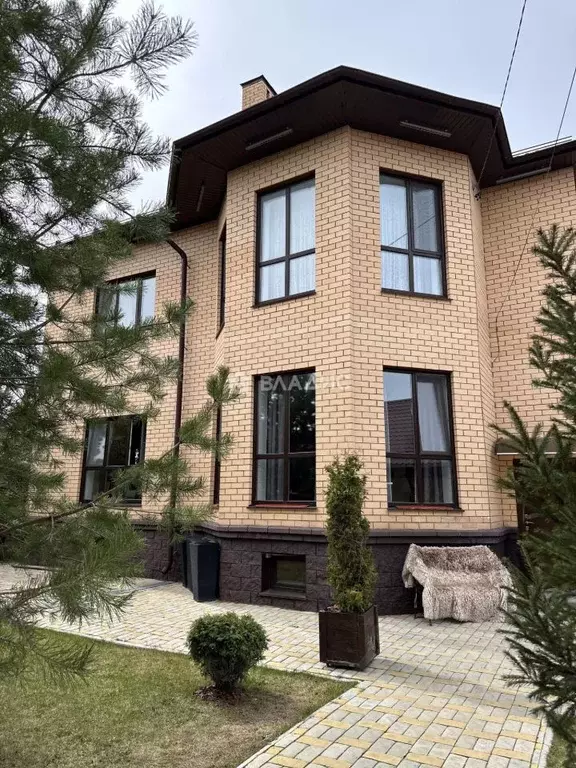 Дом в Башкортостан, Уфа городской округ, с. Нагаево ул. Хвойная (177 ... - Фото 0