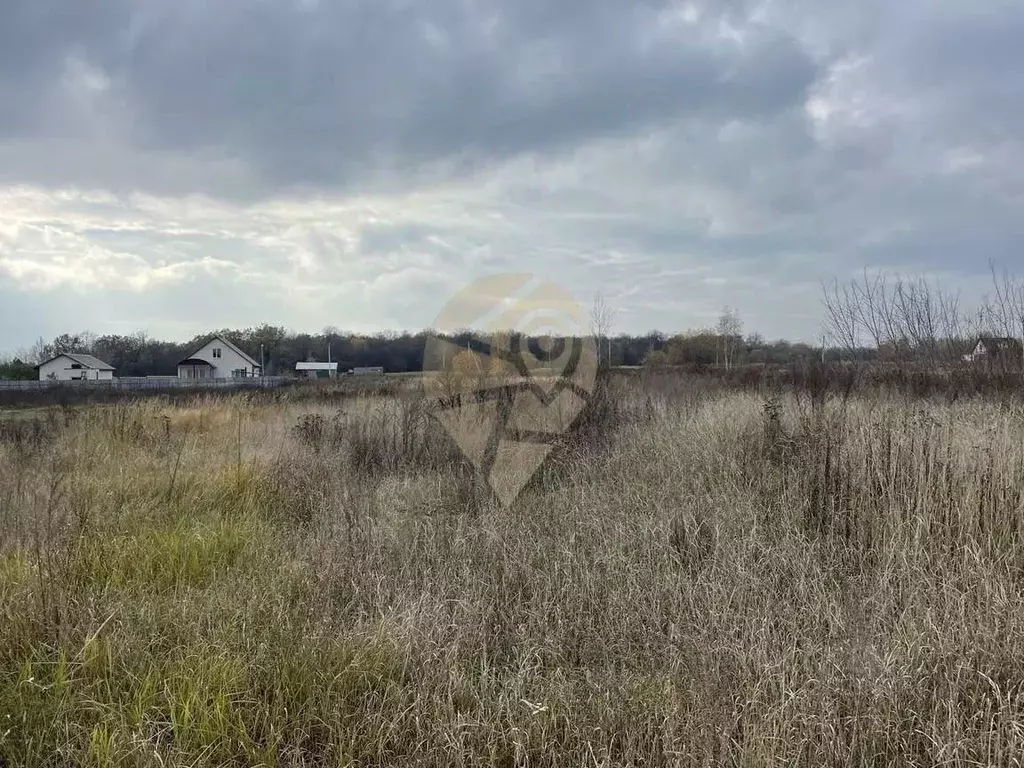 Участок в Белгородская область, Старооскольский городской округ, с. ... - Фото 1