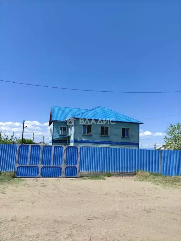 Дом в Бурятия, Улан-Удэ Горького мкр, ул. Зугалайская, 23 (230 м) - Фото 1