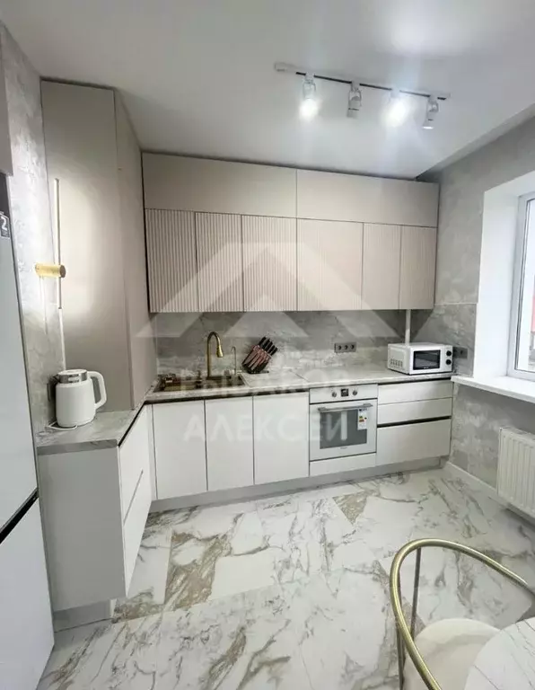 2-к кв. Москва ул. Генерала Донскова, 23к1 (58.0 м) - Фото 2