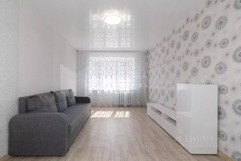 1-к кв. Тюменская область, Тюмень ул. Мельникайте, 48 (30.4 м) - Фото 1