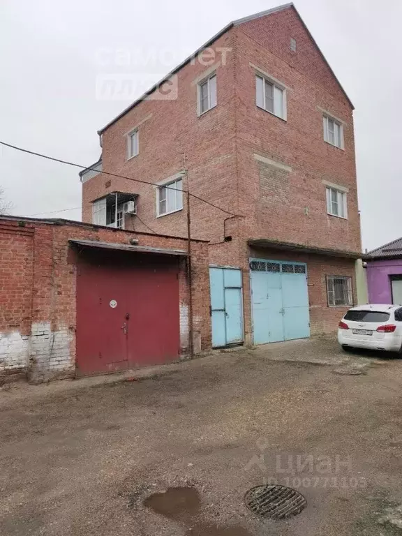 Дом в Краснодарский край, Армавир ул. Тургенева, 106 (290 м) - Фото 1