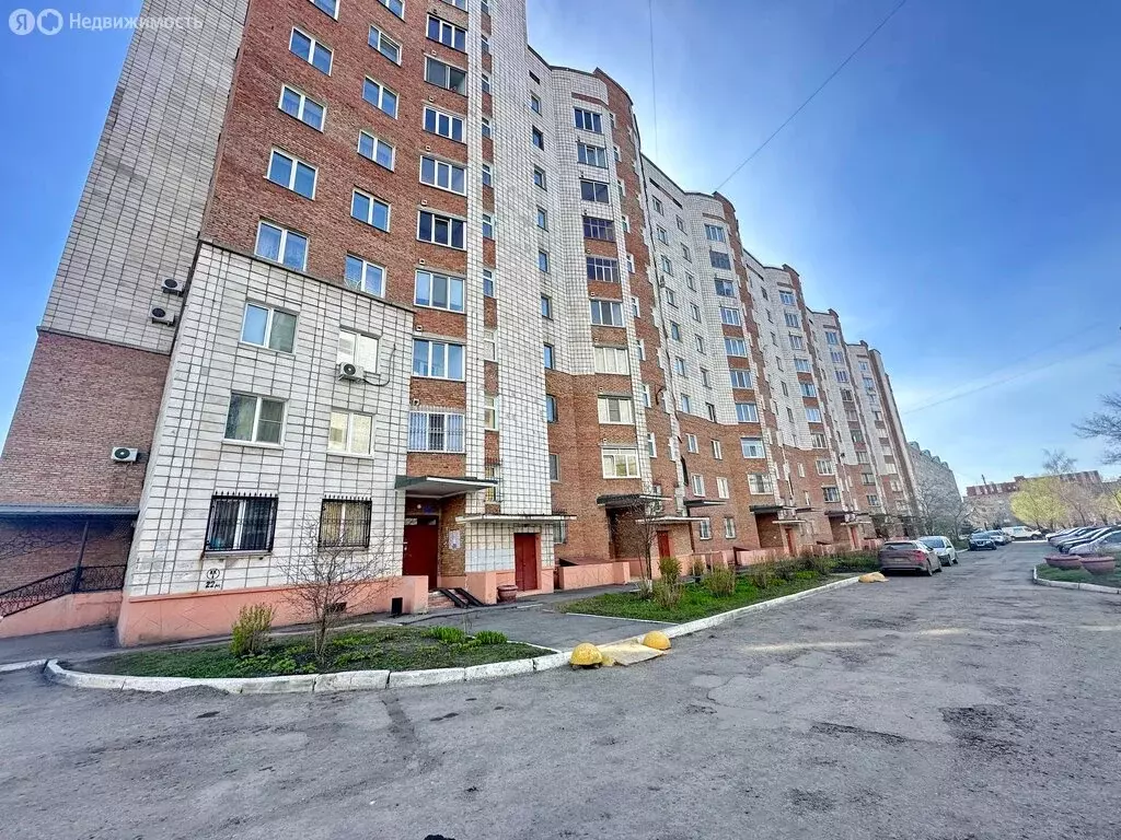 3-комнатная квартира: Омск, улица 10 лет Октября, 147 (86 м) - Фото 0