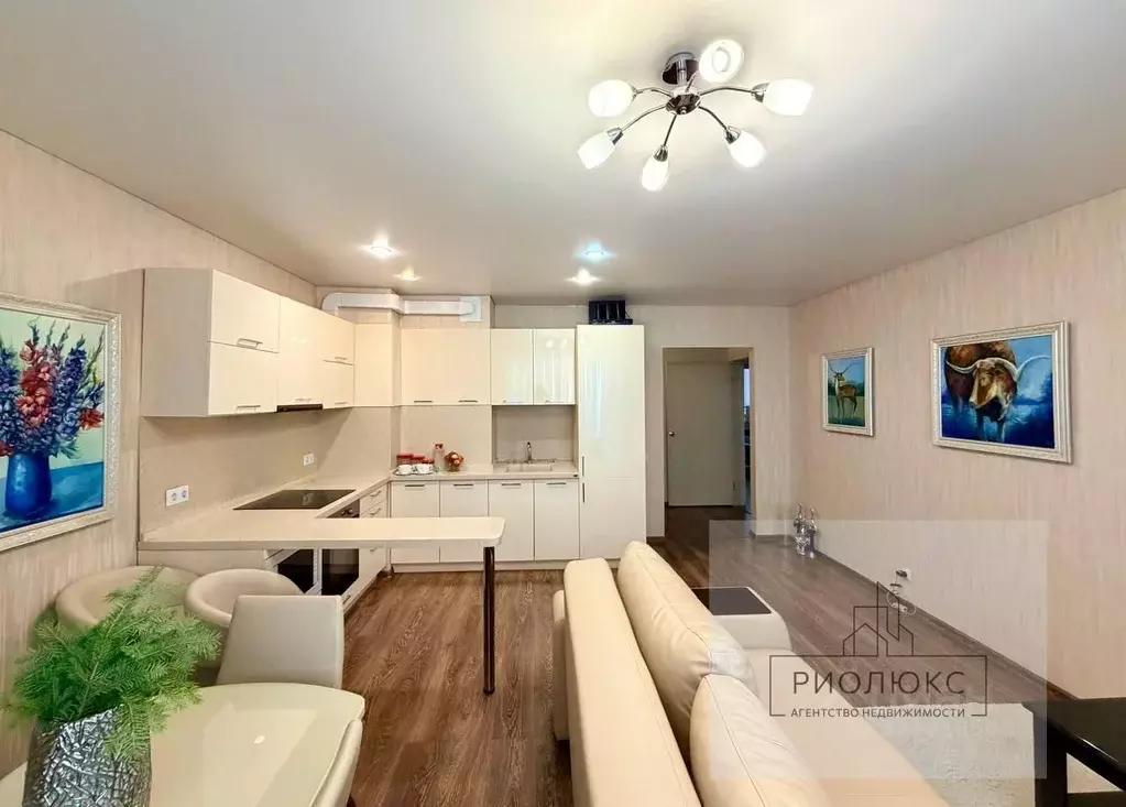 3-к кв. Челябинская область, Челябинск ул. Наркома Малышева, 3 (82.0 ... - Фото 1