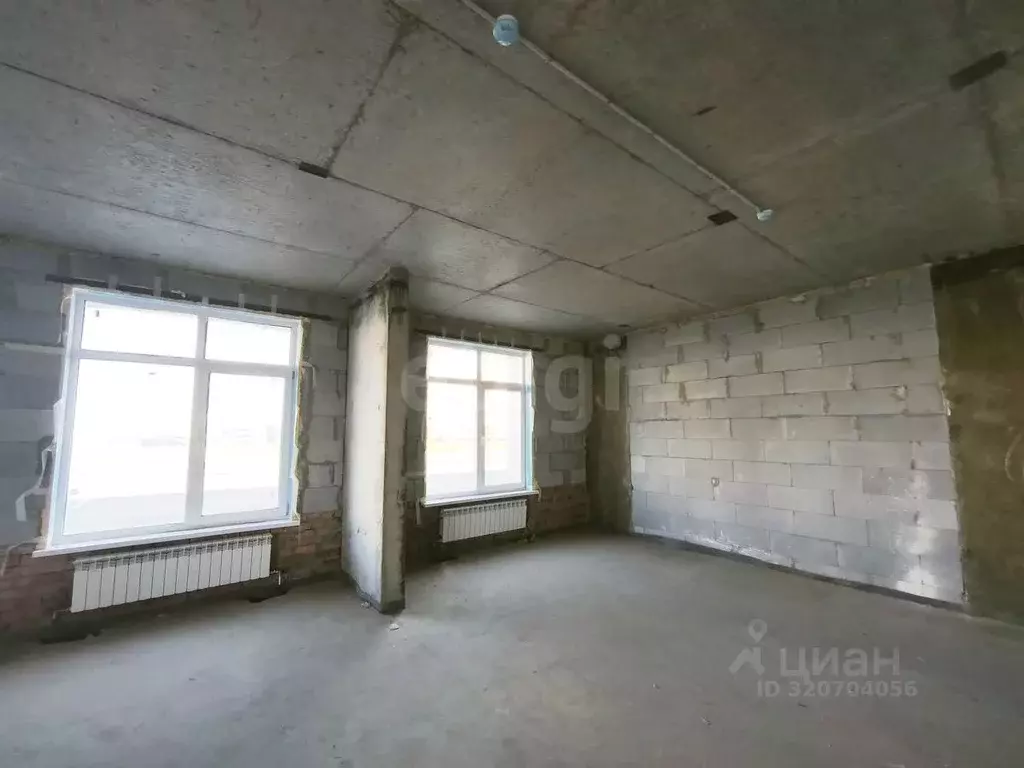 Торговая площадь в Ханты-Мансийский АО, Ханты-Мансийск Самаровская ... - Фото 1