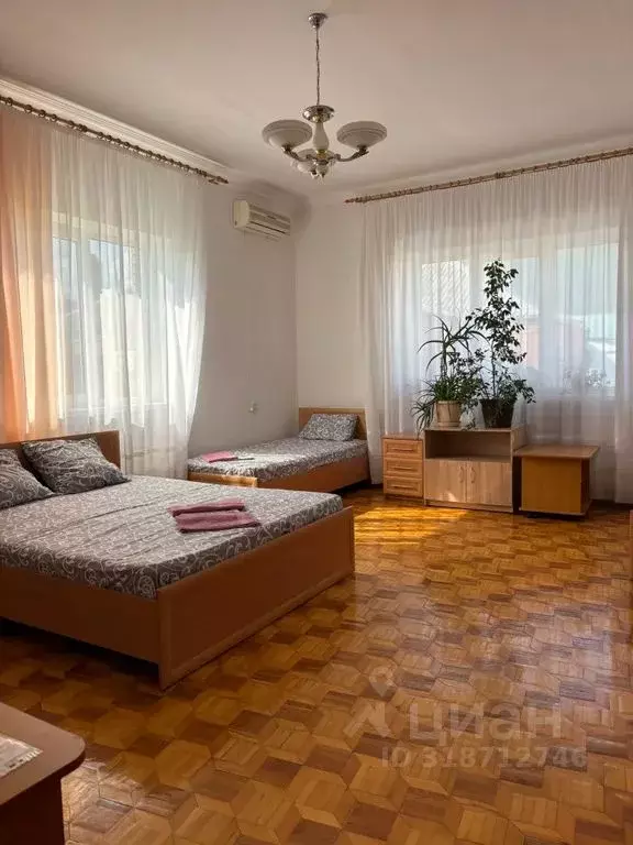 Комната Краснодарский край, Геленджик 5-й мкр, ул. Грина, 11 - Фото 0
