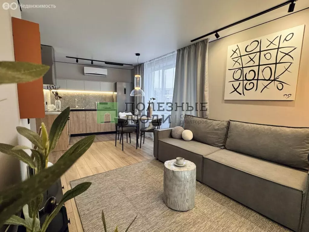 3-комнатная квартира: Ижевск, проспект Конструктора М.Т. Калашникова, ... - Фото 1