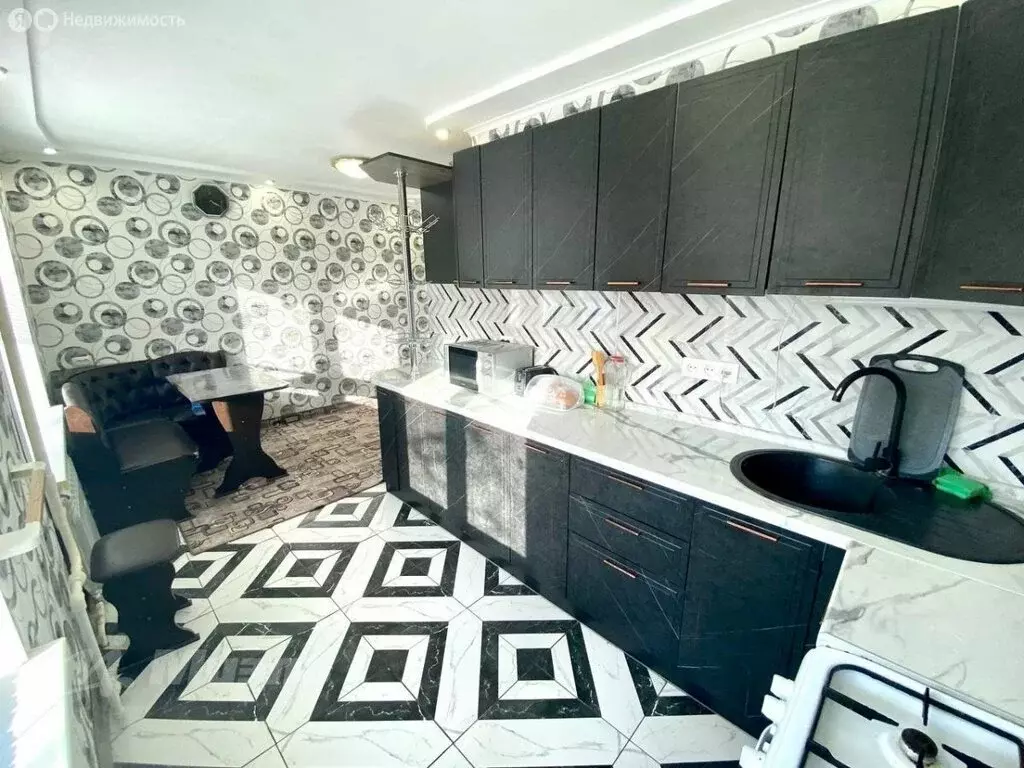 3-комнатная квартира: Ликино-Дулёво, улица Степана Морозкина, 3 (63 м) - Фото 1