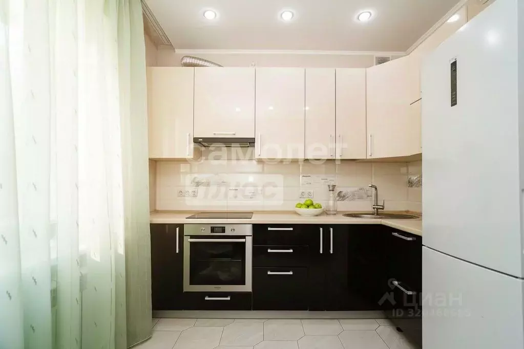 2-к кв. Омская область, Омск ул. Крупской, 14к2 (52.0 м) - Фото 1