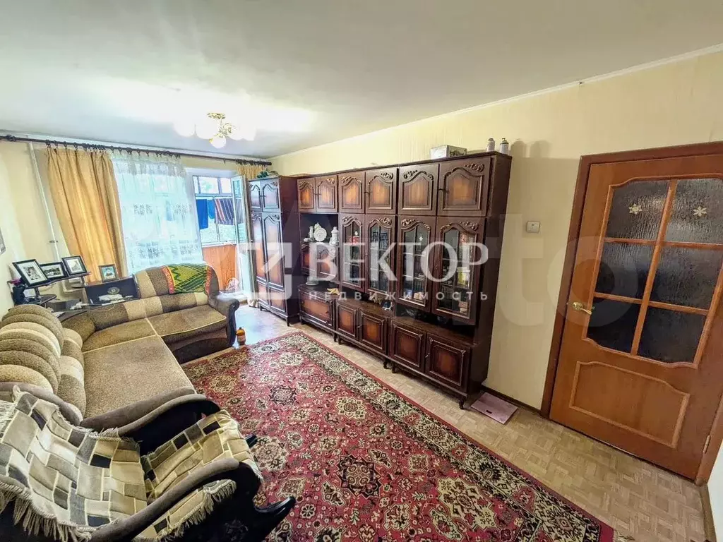 4-к. квартира, 83 м, 1/5 эт. - Фото 1