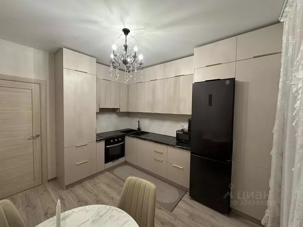 1-к кв. Крым, Симферопольский район, с. Мирное ул. Славы, 50к2 (38.0 ... - Фото 1