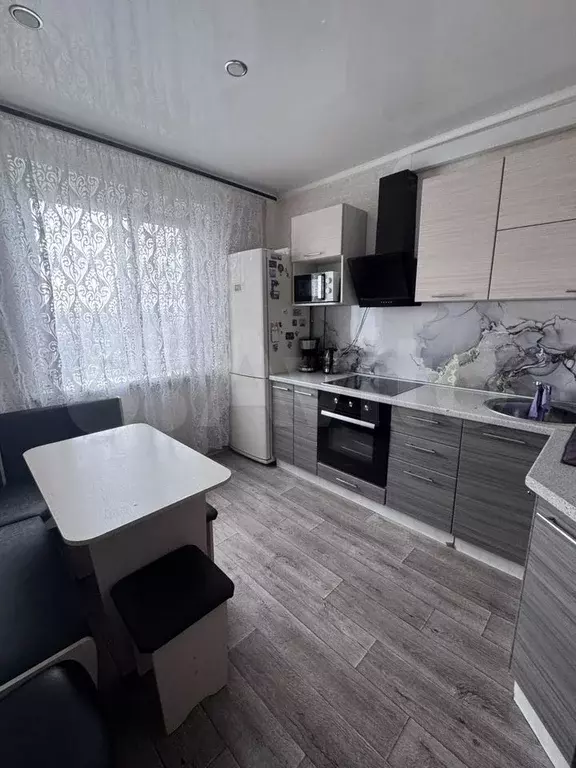 3-к. квартира, 70 м, 9/9 эт. - Фото 0