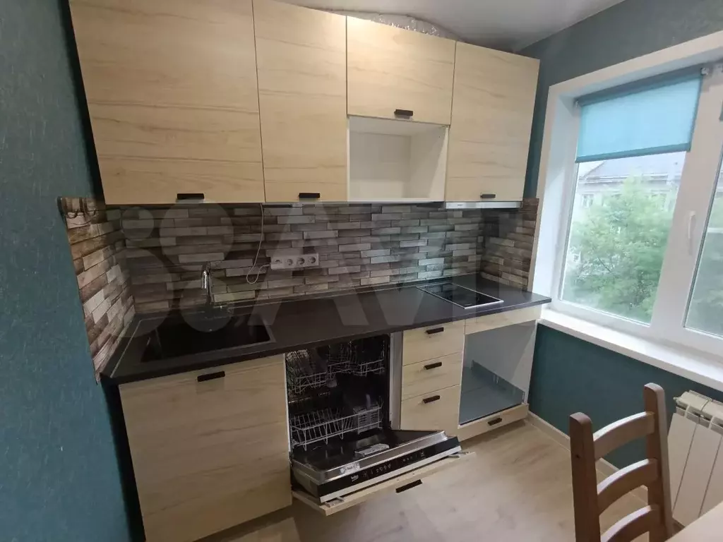 2-к. квартира, 41 м, 5/5 эт. - Фото 1
