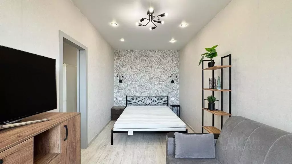 1-к кв. Татарстан, Казань ул. Братьев Касимовых, 35 (37.0 м) - Фото 1