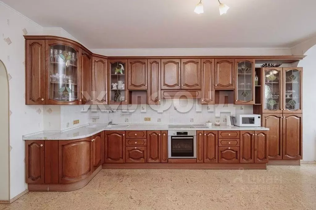 3-к кв. Новосибирская область, Новосибирск Коммунистическая ул., 50 ... - Фото 1