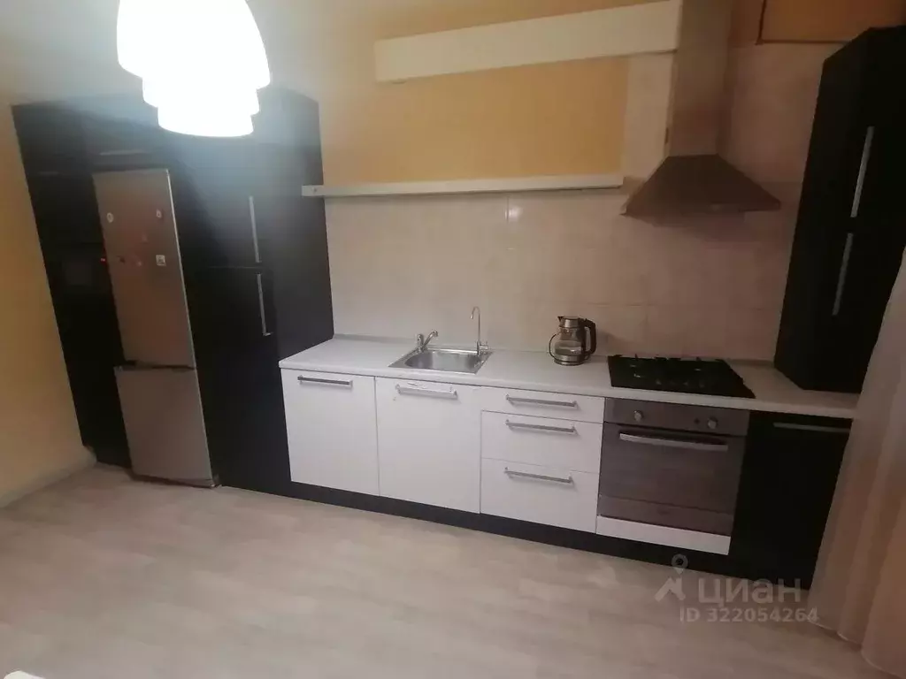 2-к кв. Нижегородская область, Нижний Новгород Варварская ул., 7 (90.0 ... - Фото 1