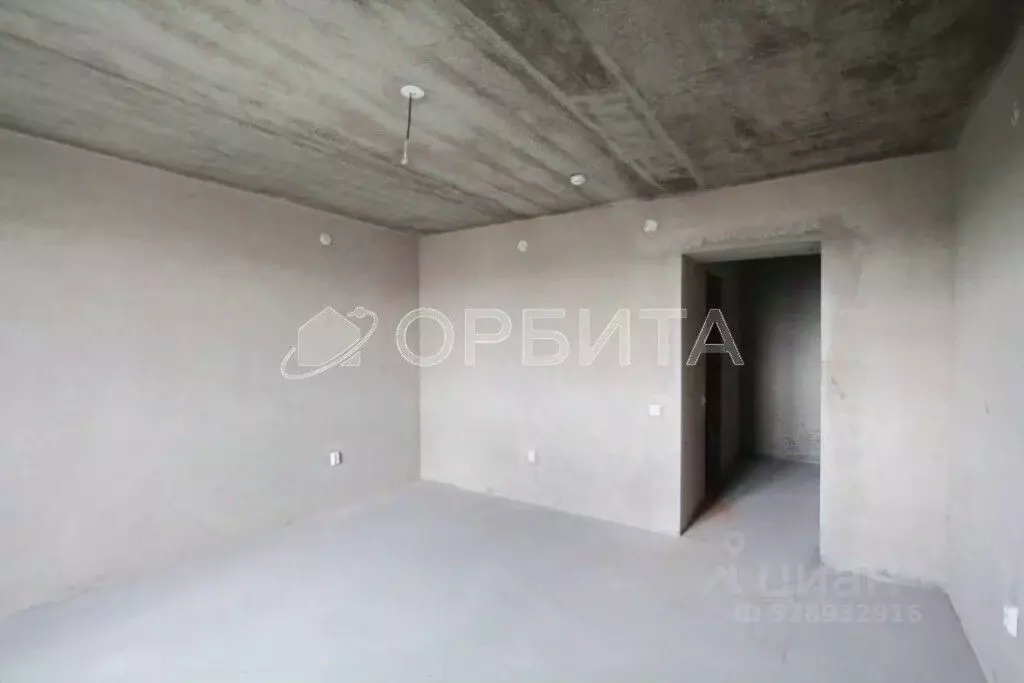 2-к кв. Тюменская область, Тюмень Амурская ул., 39 (57.9 м) - Фото 1
