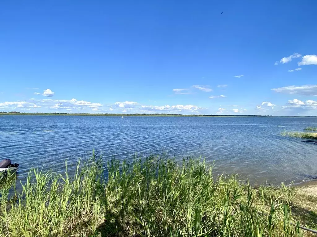 Участок в Саратовская область, с. Сабуровка ул. Ленина, 8 (8.25 сот.) - Фото 0