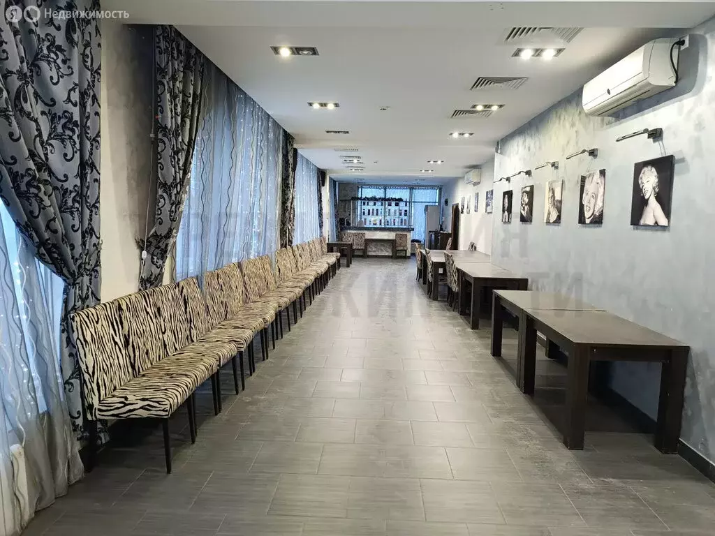 Помещение свободного назначения (203 м) - Фото 1