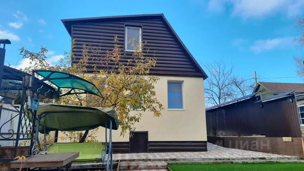 Дом в Саратовская область, Энгельсский район, Красноярское ... - Фото 1