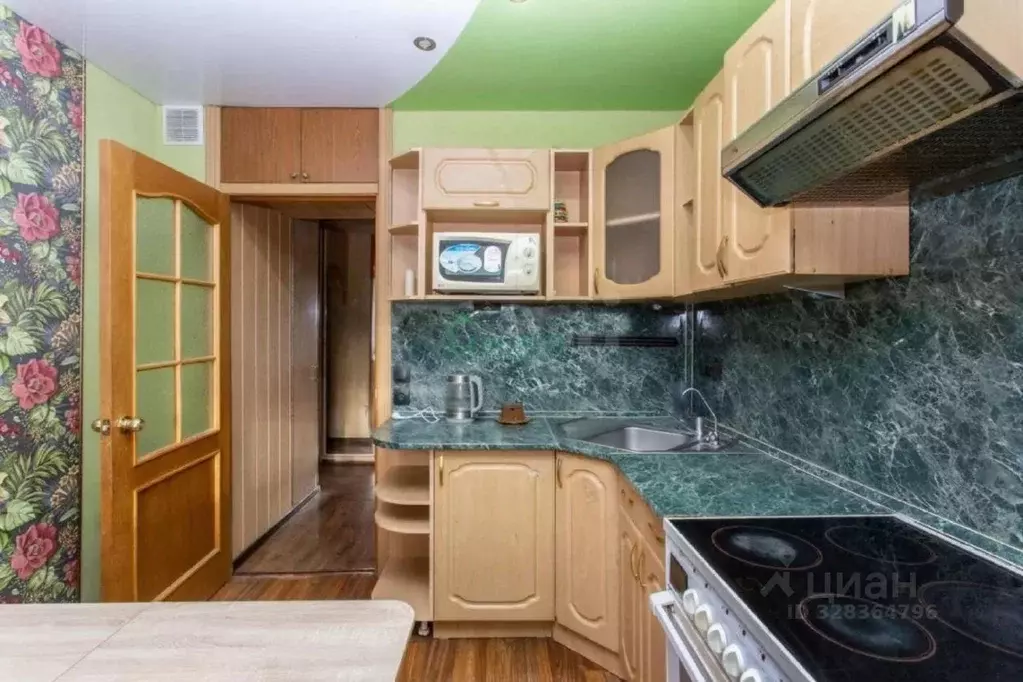 2-к кв. Тюменская область, Тобольск 7-й мкр, 12 (50.0 м) - Фото 1