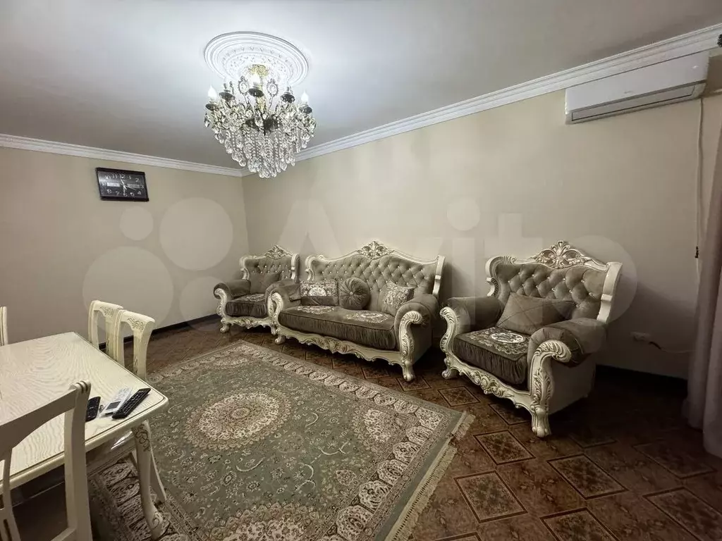 2-к. квартира, 70 м, 2/5 эт. - Фото 1