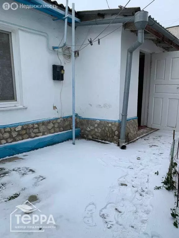 2-комнатная квартира: Евпатория, улица Желябова, 65 (60 м) - Фото 1