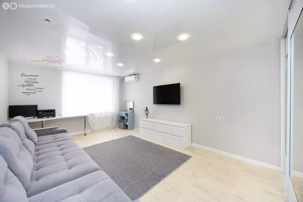 2-комнатная квартира: Благовещенск, улица Василенко, 3/6 (60.9 м) - Фото 2