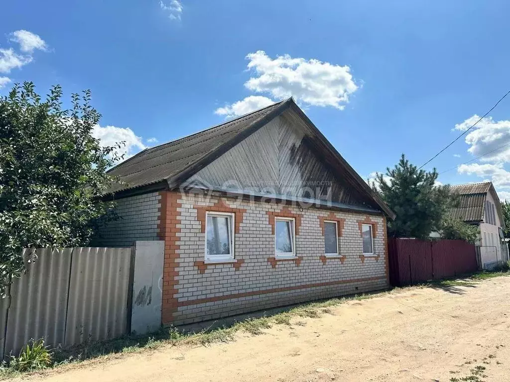 Дом в Волгоградская область, Краснослободск Среднеахтубинский район, ... - Фото 0