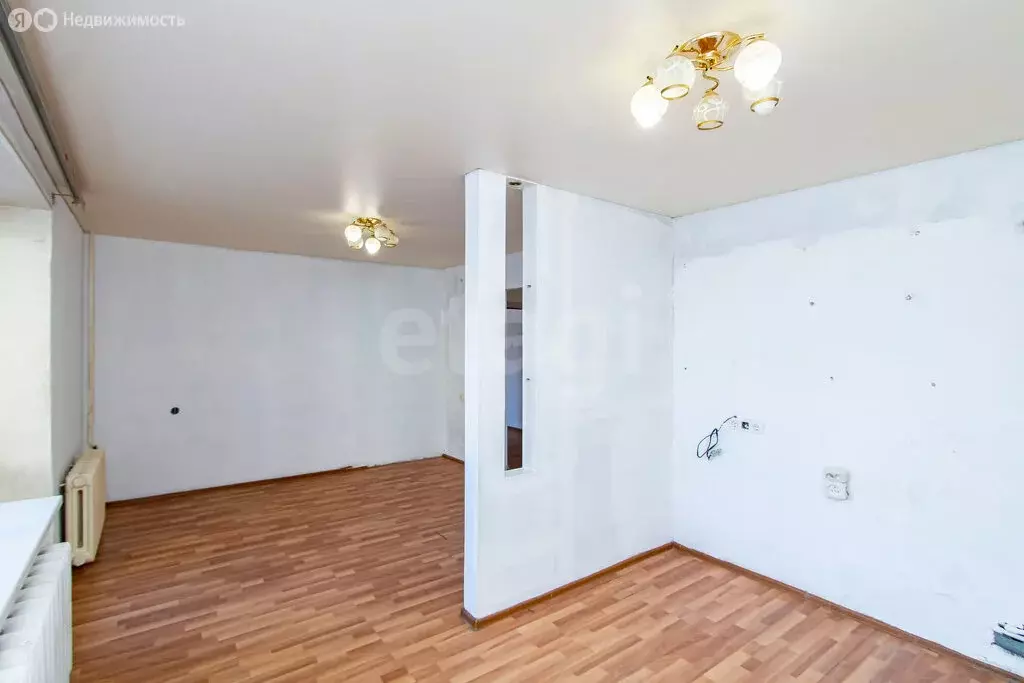 1-комнатная квартира: Тюмень, Харьковская улица, 65 (60 м) - Фото 1