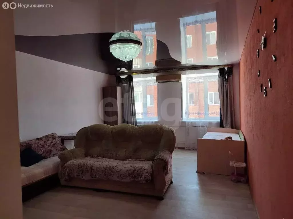 3-комнатная квартира: Чернушка, Новосельская улица, 10 (70 м) - Фото 2
