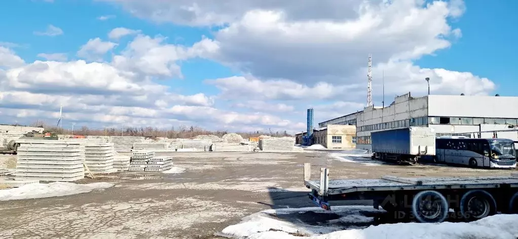 Производственное помещение в Ростовская область, Гуково ул. 1-я ... - Фото 2