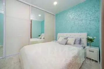 1-к кв. Свердловская область, Екатеринбург ул. Хохрякова, 74 (55.0 м) - Фото 1