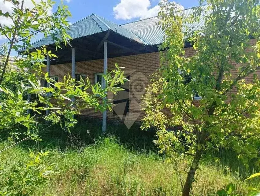 Коттедж в Белгородская область, Старооскольский городской округ, с. ... - Фото 1