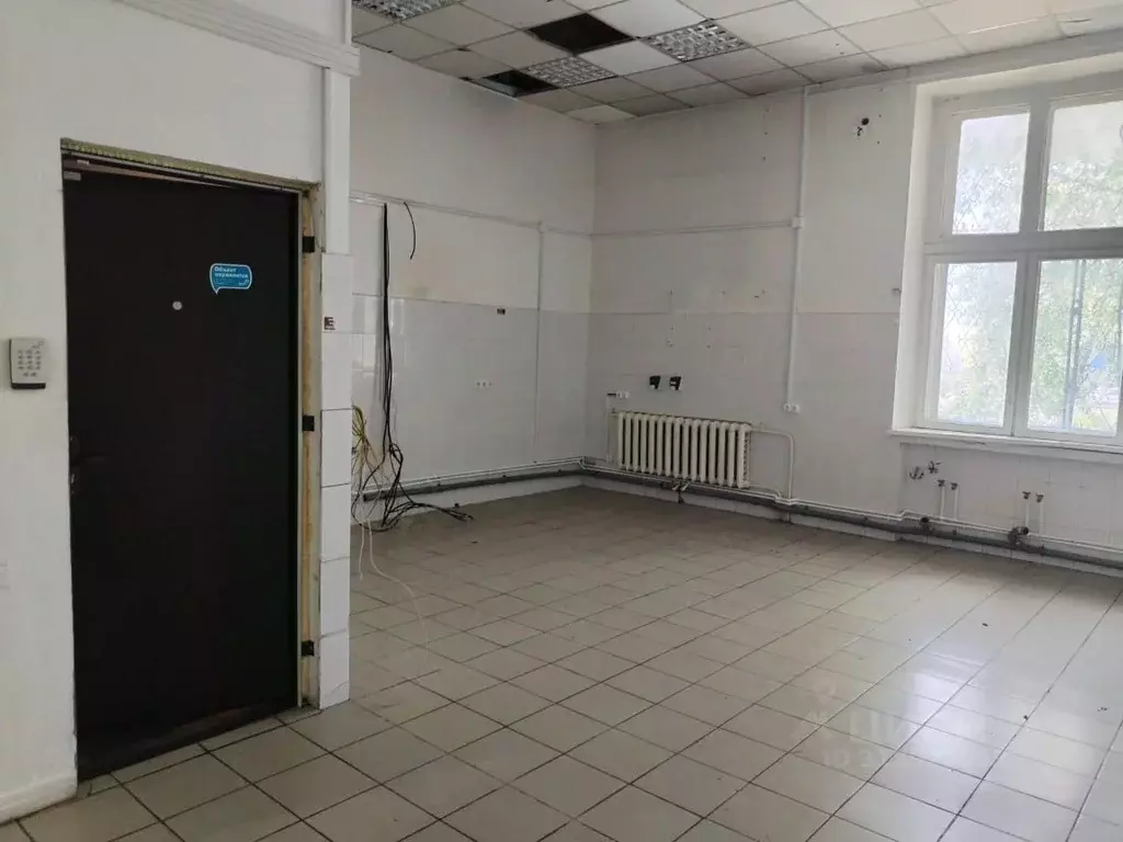 Производственное помещение в Тюменская область, Тюмень ул. 30 лет ... - Фото 1