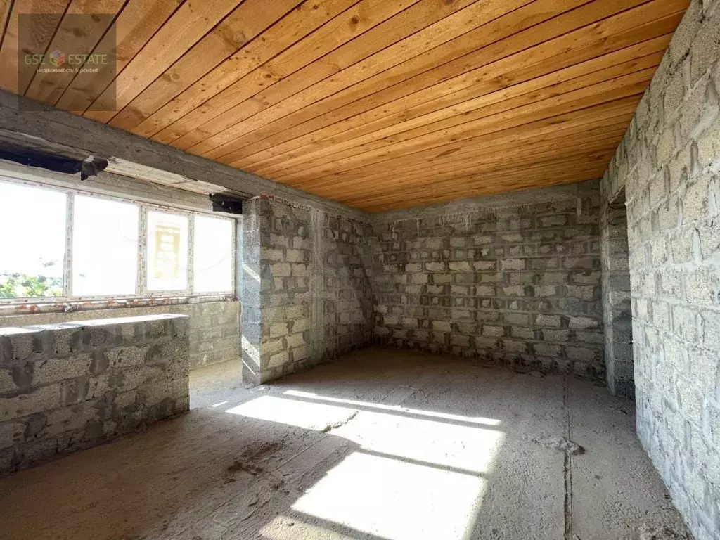 3-к. квартира, 100 м, 4/4 эт. - Фото 0