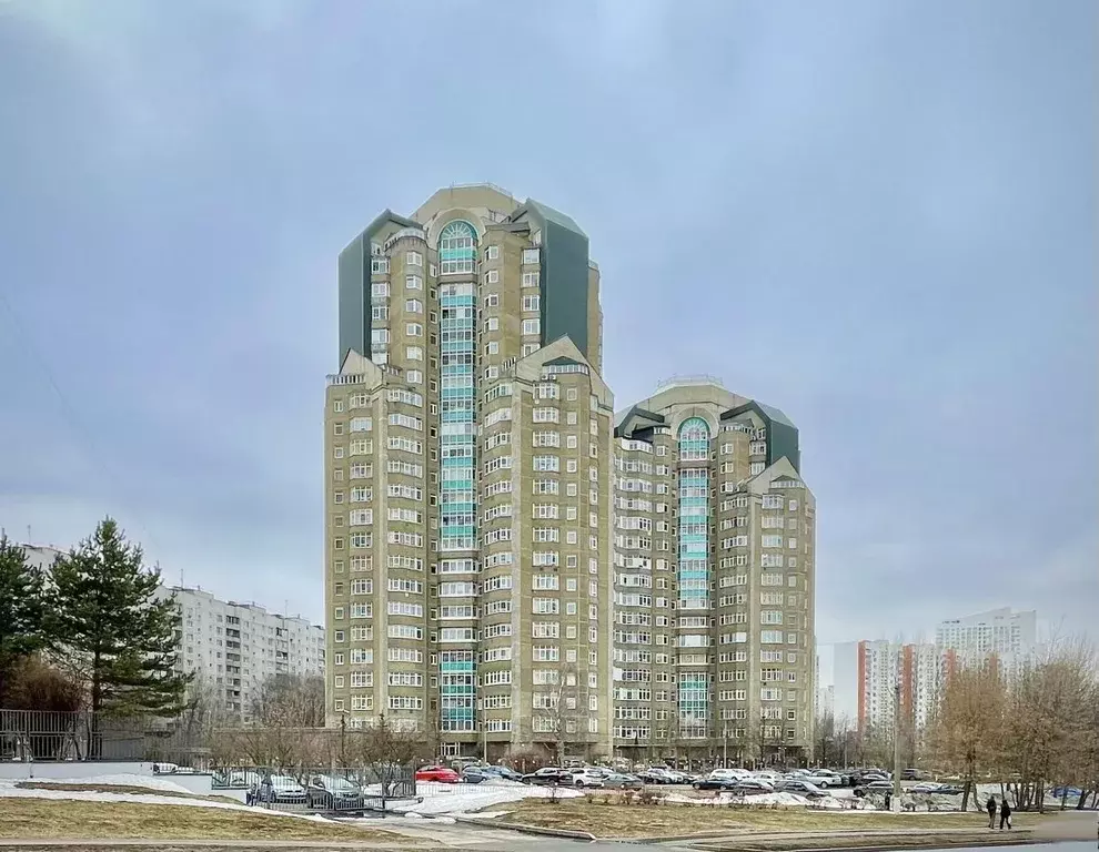 4-к кв. Москва ул. Островитянова, 4 (130.4 м) - Фото 0