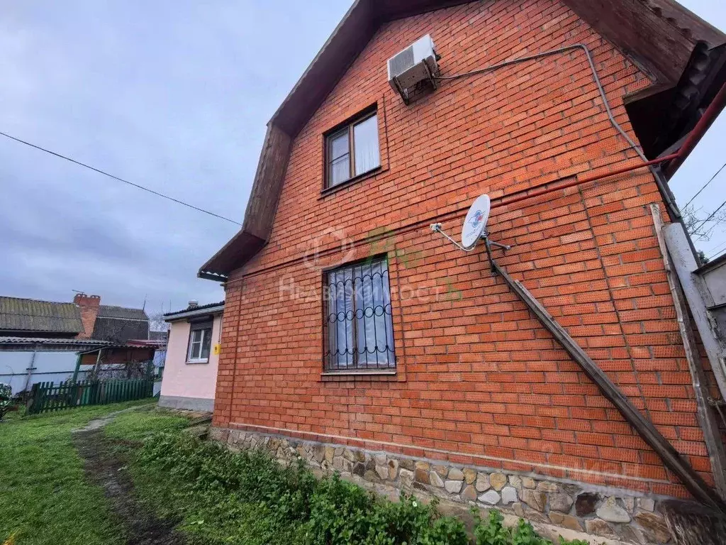 Дом в Краснодарский край, Ейск Орловская ул. (80 м) - Фото 1