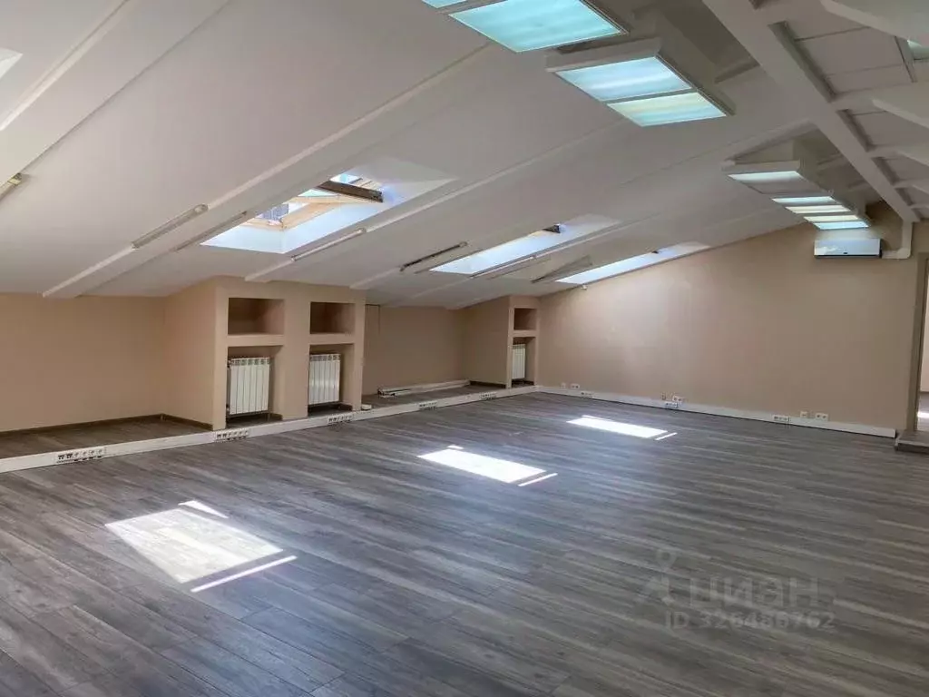 Офис в Москва ул. Кузнецкий Мост, 7 (165 м) - Фото 2