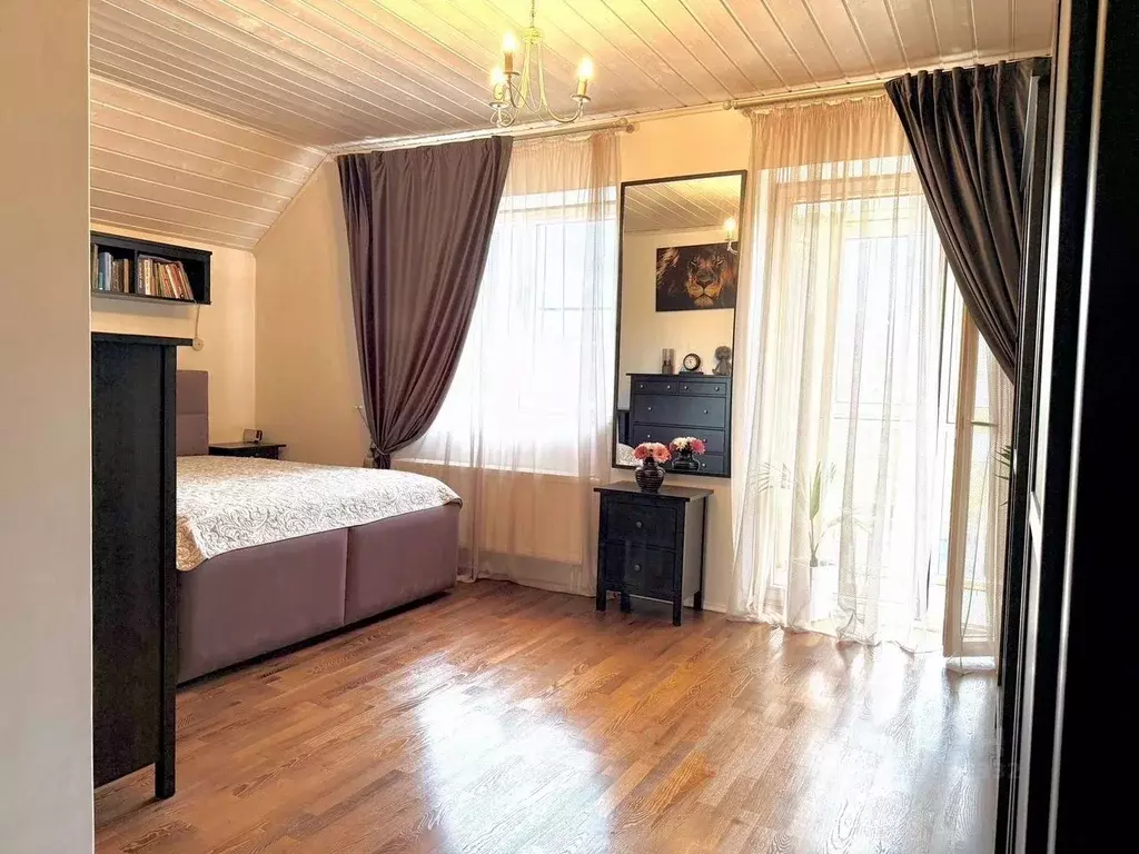 Дом в Санкт-Петербург пос. Парголово, ул. Томская, 5 (260 м) - Фото 1