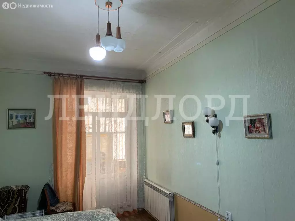 3-комнатная квартира: Новочеркасск, улица Калинина, 118 (81 м) - Фото 1