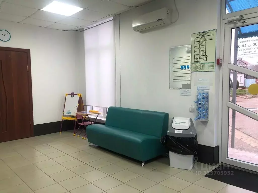 Помещение свободного назначения в Краснодарский край, Темрюк ул. Розы ... - Фото 1