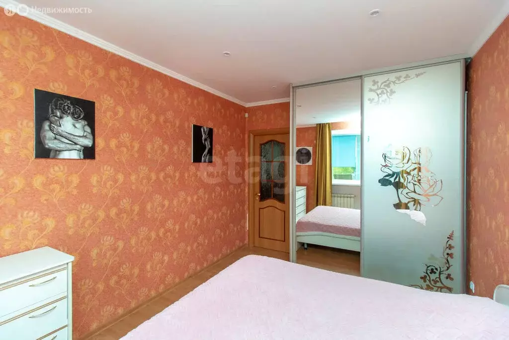 3-комнатная квартира: Тавда, улица Кирова, 118А (60 м) - Фото 1