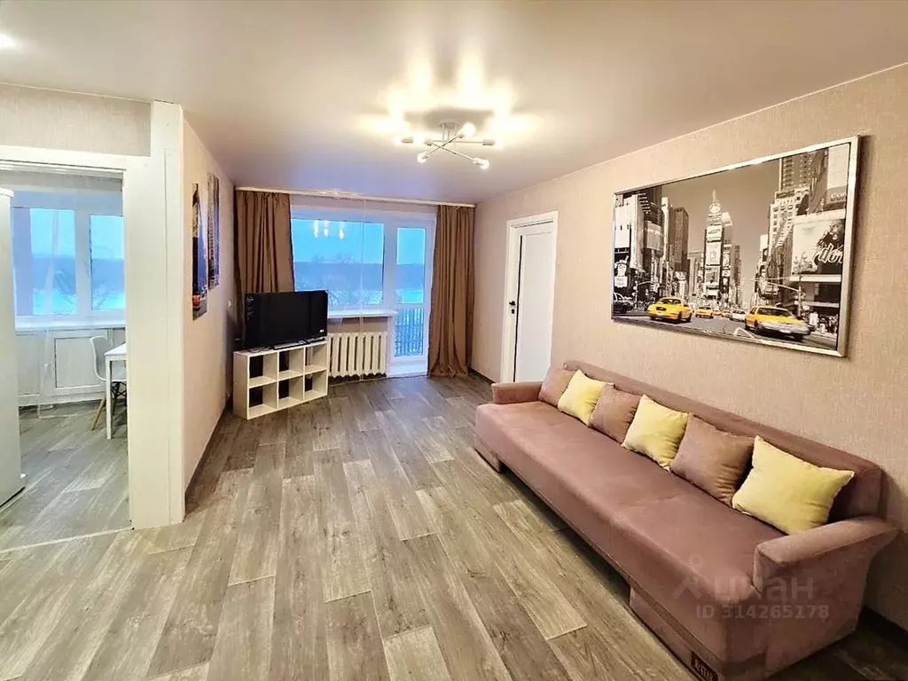 2-к кв. Омская область, Омск наб. Иртышская, 34 (44.0 м) - Фото 1